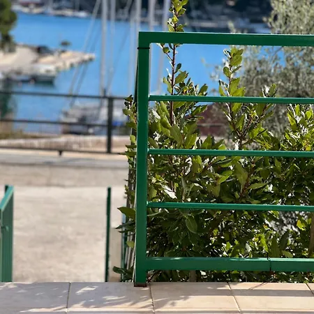 Apartment Milna - With Swimming Pool & Amazing Seaviews, Above Bijaka Beach Exteriér fotografie
