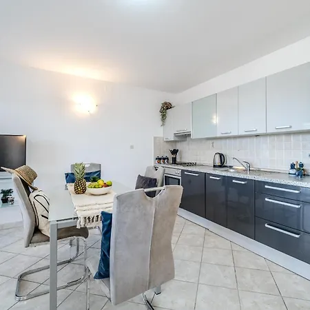 Apartment Milna - With Swimming Pool & Amazing Seaviews, Above Bijaka Beach Exteriér fotografie