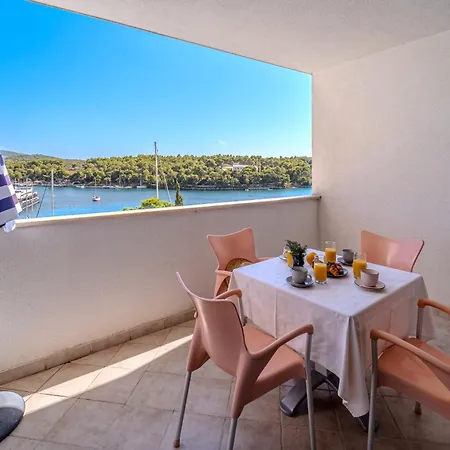 Apartment Milna - With Swimming Pool & Amazing Seaviews, Above Bijaka Beach Exteriér fotografie