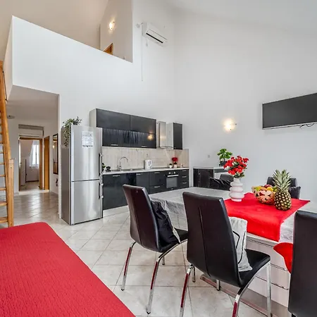 Apartment Milna - With Swimming Pool & Amazing Seaviews, Above Bijaka Beach Exteriér fotografie
