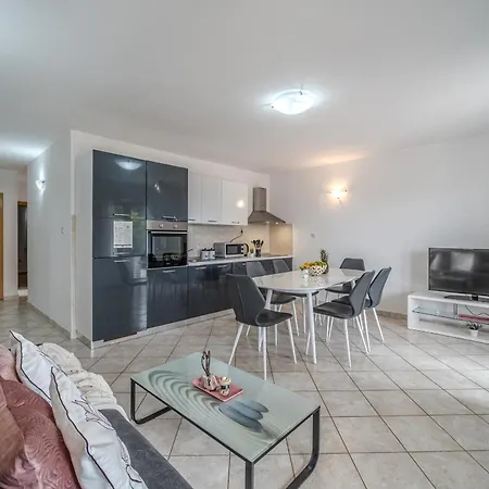 Apartment Milna - With Swimming Pool & Amazing Seaviews, Above Bijaka Beach Exteriér fotografie