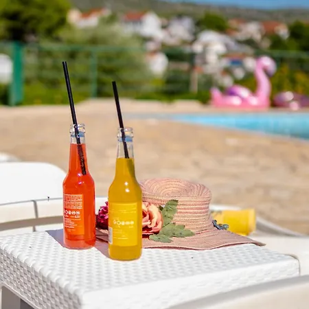 Apartment Milna - With Swimming Pool & Amazing Seaviews, Above Bijaka Beach Exteriér fotografie