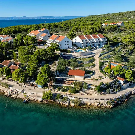 Apartment Milna - With Swimming Pool & Amazing Seaviews, Above Bijaka Beach Exteriér fotografie