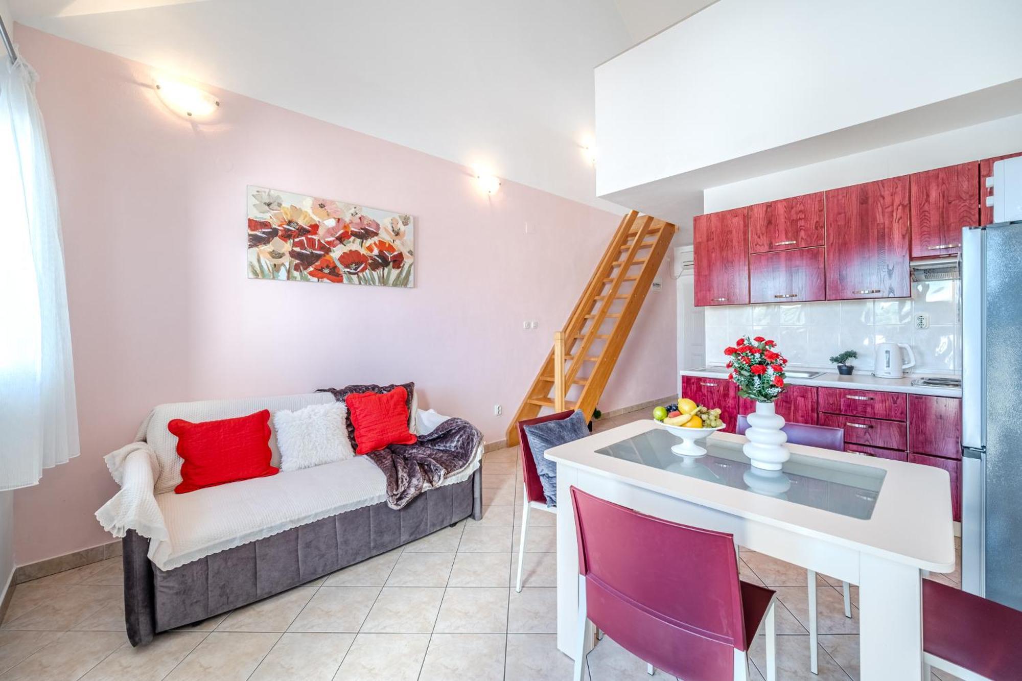Milna - With Swimming Pool & Amazing Seaviews, Above Bijaka Apartment Milna (Brac)