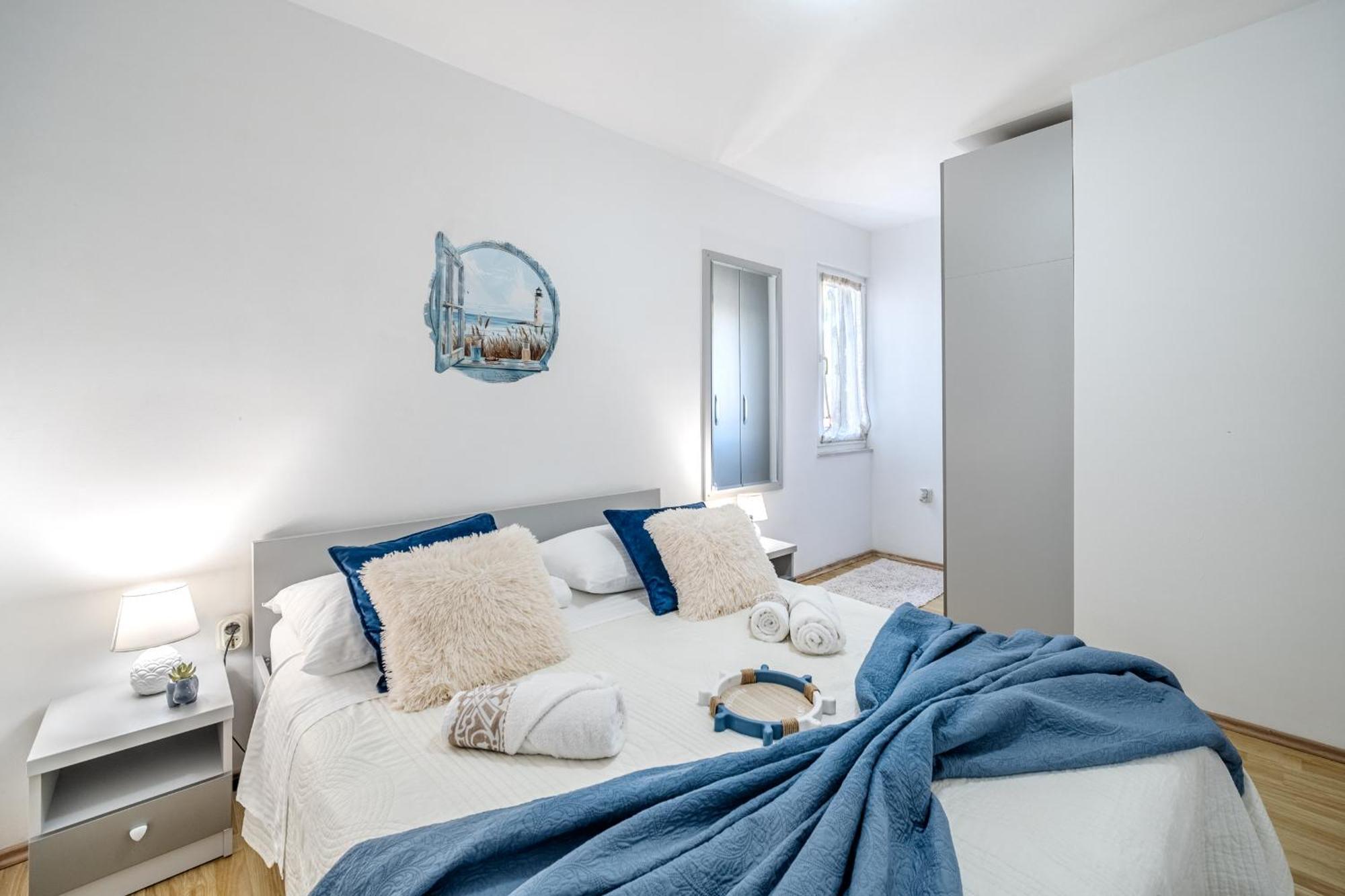Milna - With Swimming Pool & Amazing Seaviews, Above Bijaka Apartment Milna (Brac)