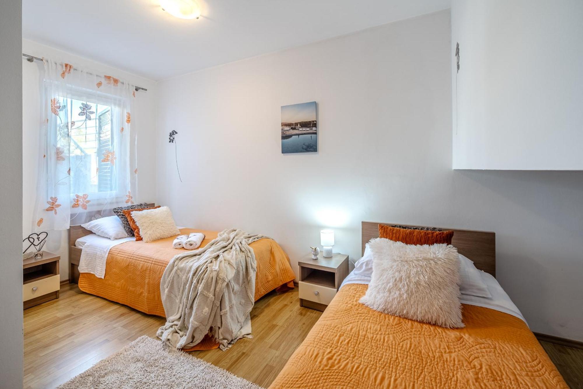 Milna - With Swimming Pool & Amazing Seaviews, Above Bijaka Apartmán Milna (Brac)