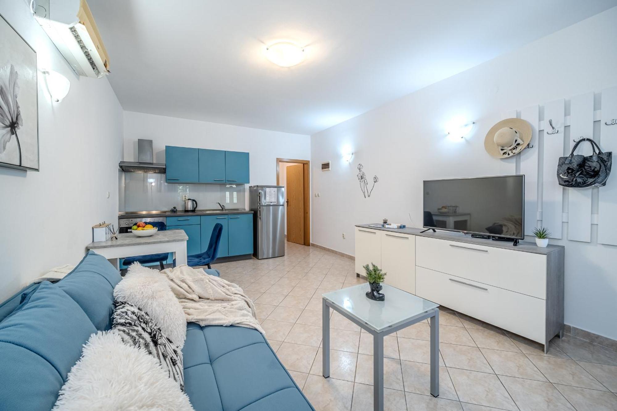 Apartmán Milna - With Swimming Pool & Amazing Seaviews, Above Bijaka